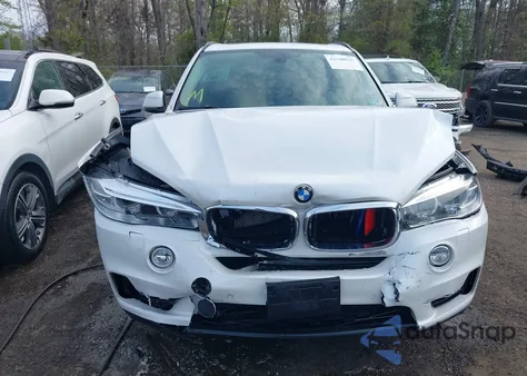 2015 BMW X5 xDrive35I z USA, uszkodzony, nr VIN 5UXKR0C5XF0P02453